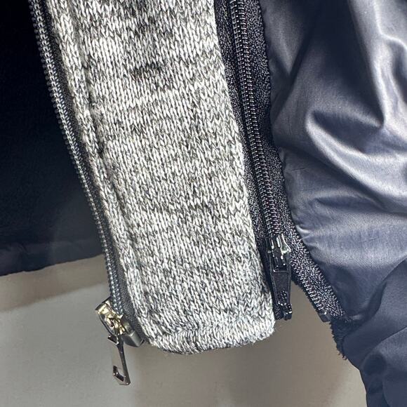 Special One women’s puffer vest with hood. Size L - Picture 7 of 11